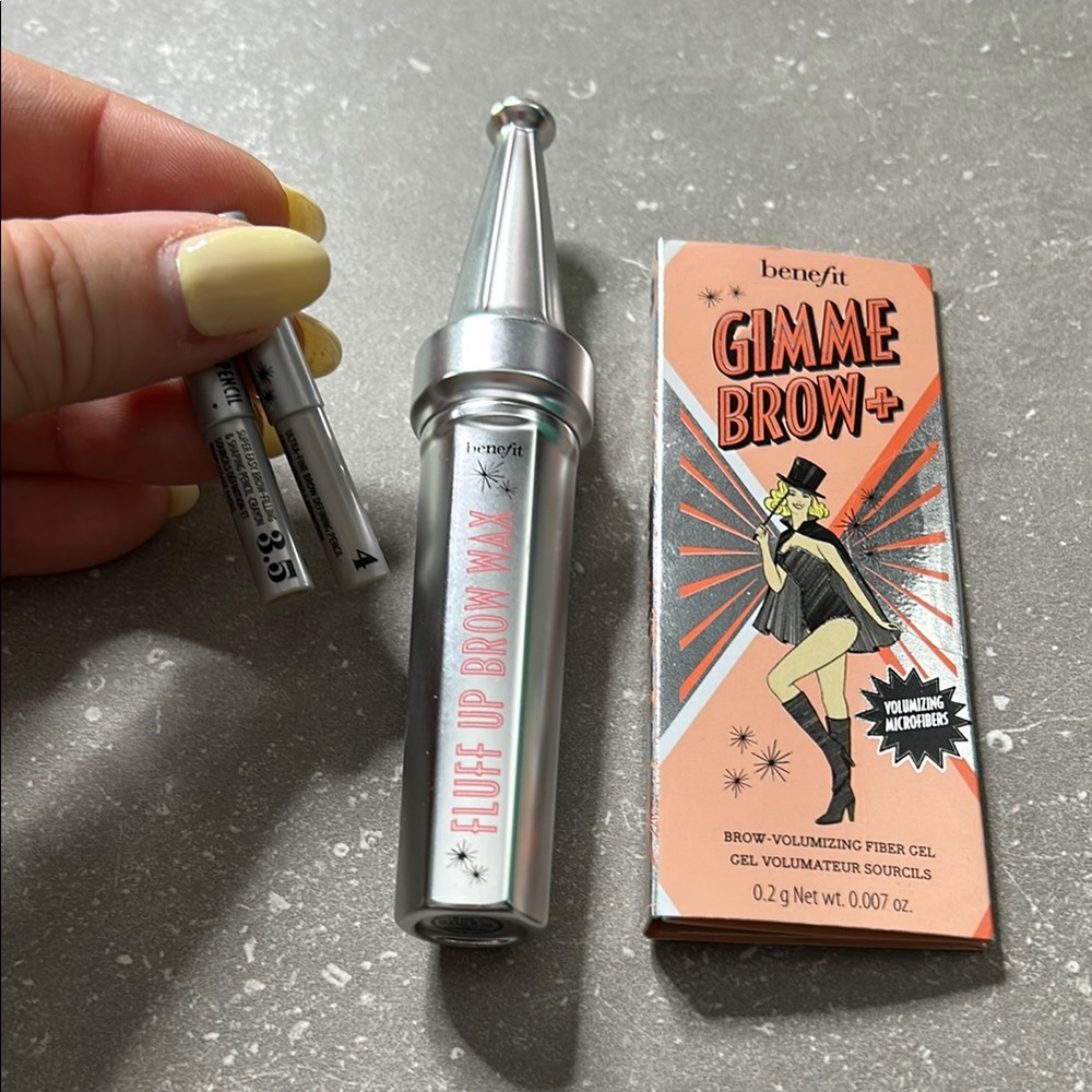 Benefit Fluff Up Brow Wax & Gimme Brow Gel samples - Picture 1 of 3